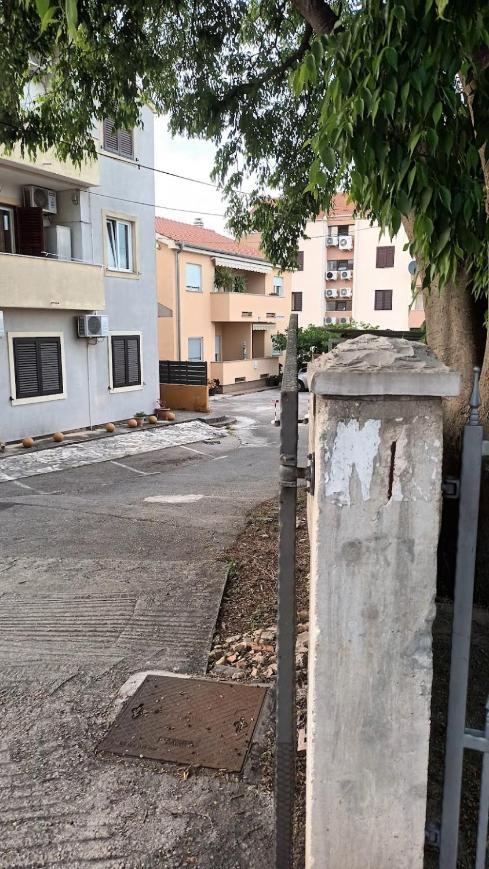 Apartment Marelja - Private Parking And Balcony Zadar Exterior photo